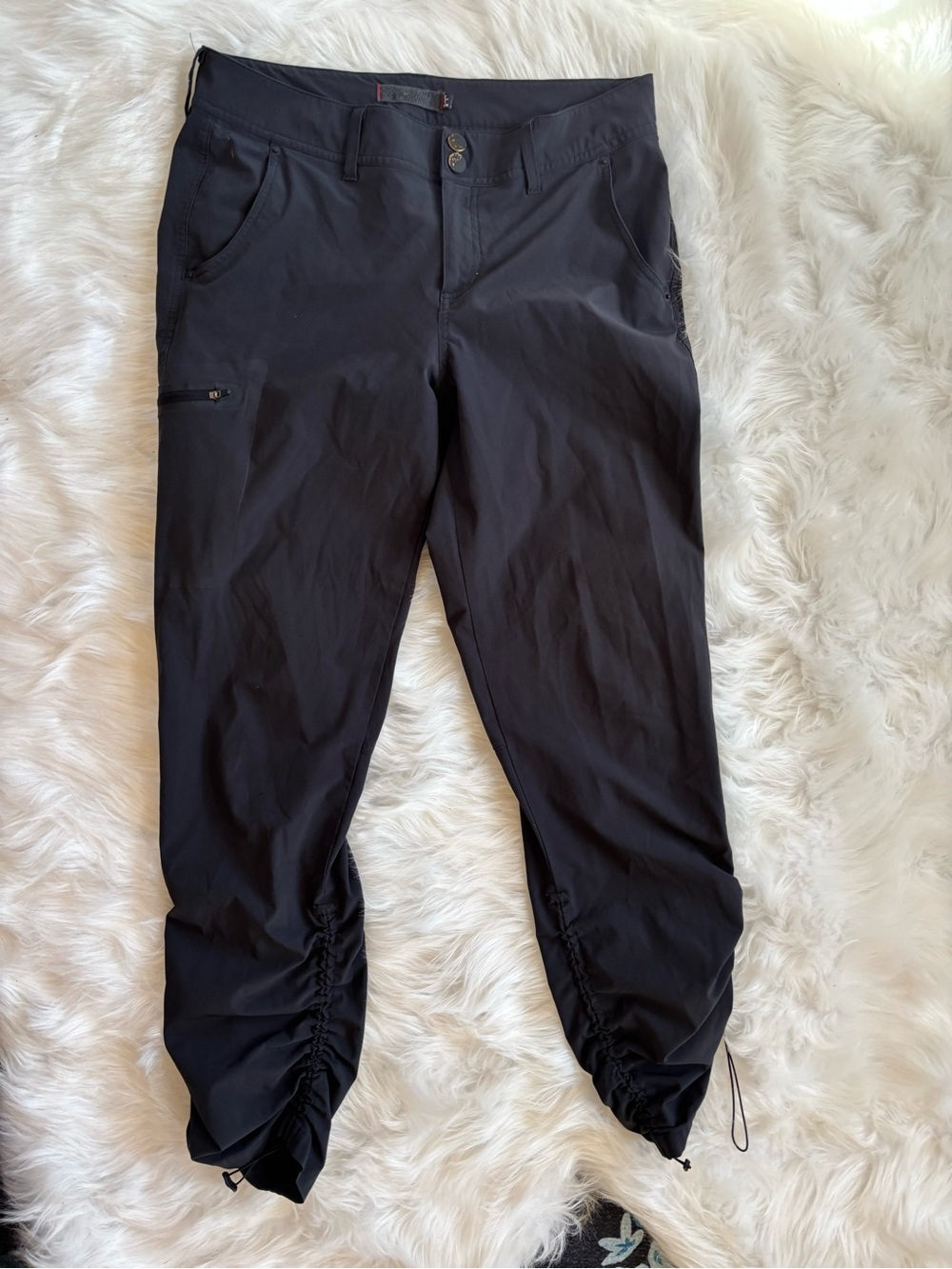 Gramicci size 8 Black Cargo Pants with Cinch Hem